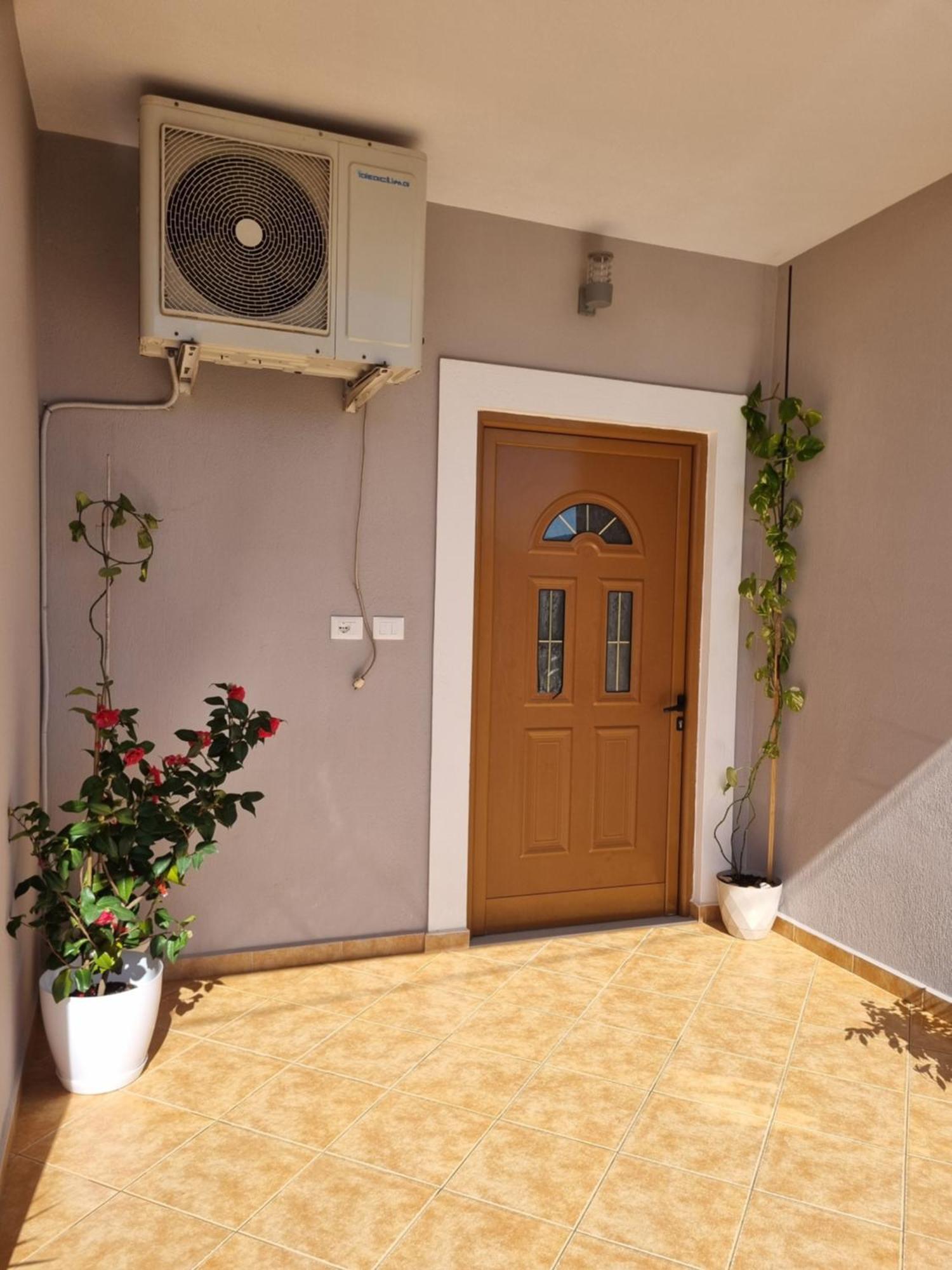 Apartment Besnik Brahimi Ksamil Exterior photo